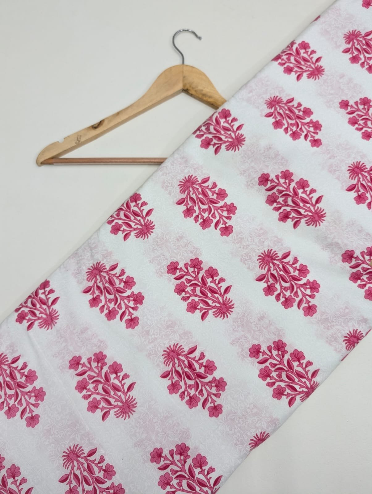 White pink floral cotton fabric online Jaipur