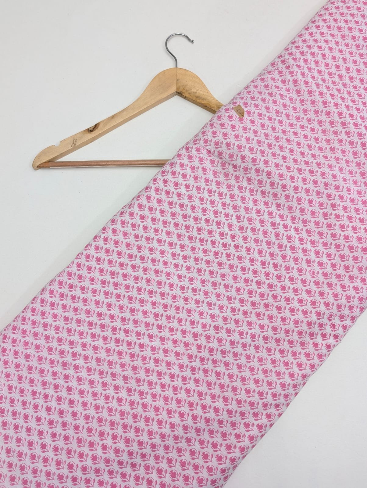 Pink floral motif cotton fabric India